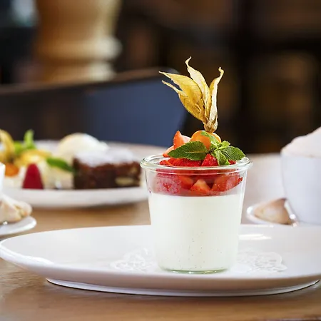 Alpenblick - Kind Of A 3* Bern