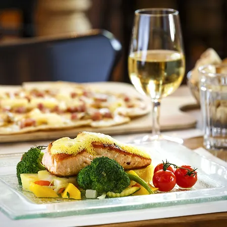 Hotel Alpenblick - Kind Of A 3*