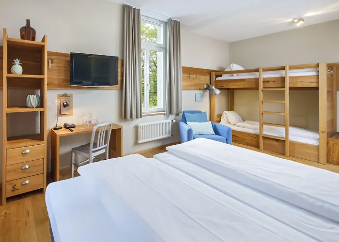 Alpenblick - Kind Of A Hotel Bern